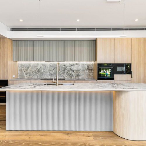 Jolie Sales Office 01 - Project