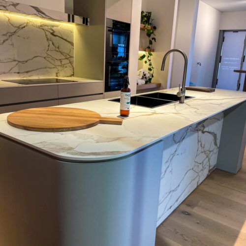 Locale Sales Office 01 - Project