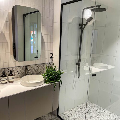 Locale Sales Office 02 - Project